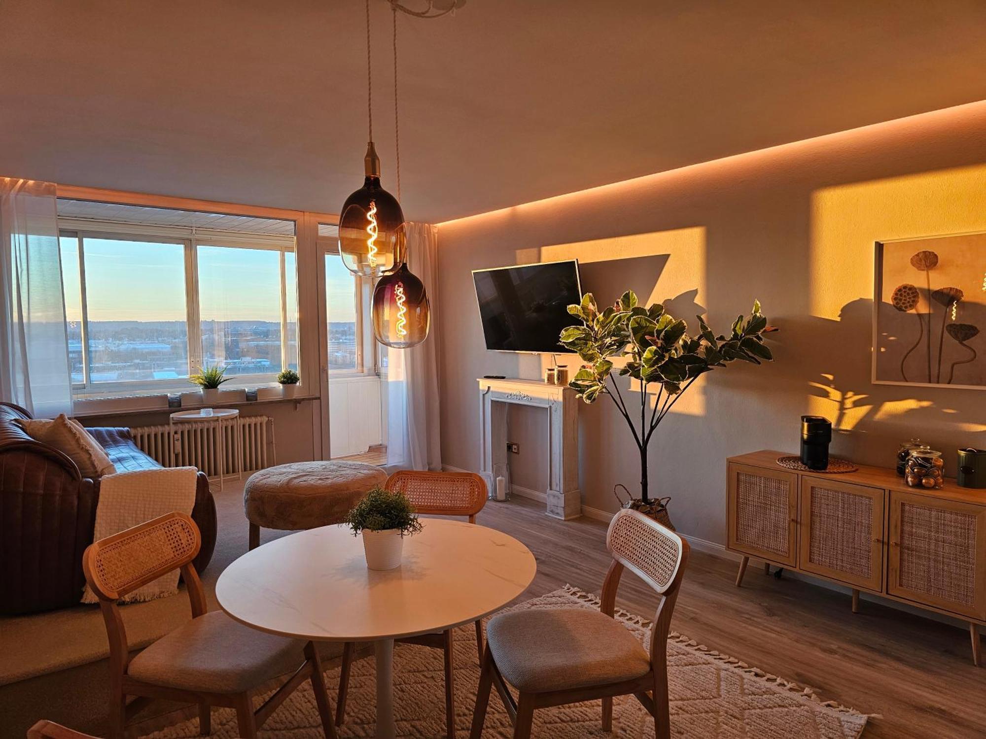 Stylische Sunset-Wohnung Augsburg Exteriör bild